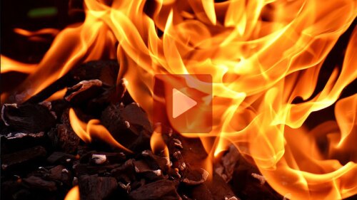 Sin piedad ciudadanos queman vivos a ladrones