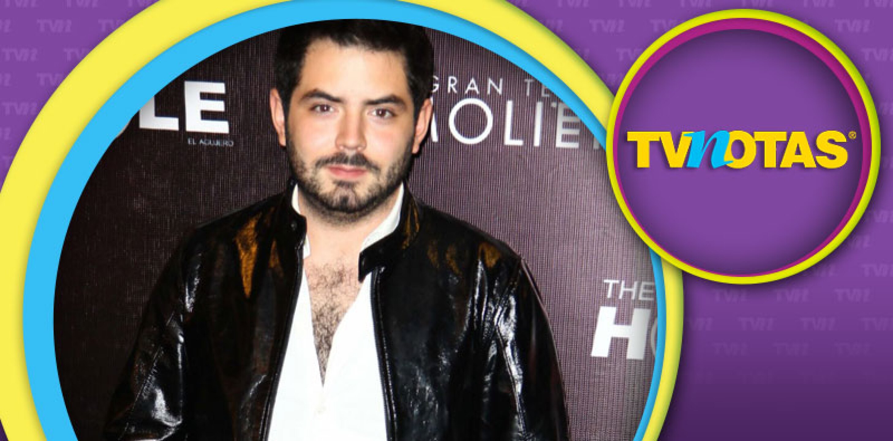 José Eduardo Derbez presume ajustado atuendo, y deja al descubierto un extraño bulto