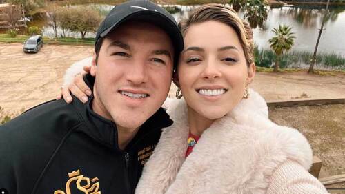 Mariana Rodríguez y Samuel García llevarona vacunar a niños