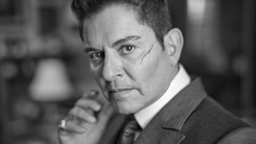 Ernesto Laguardia terminó hospitalizado de emergencia; tiene piedras en el riñón