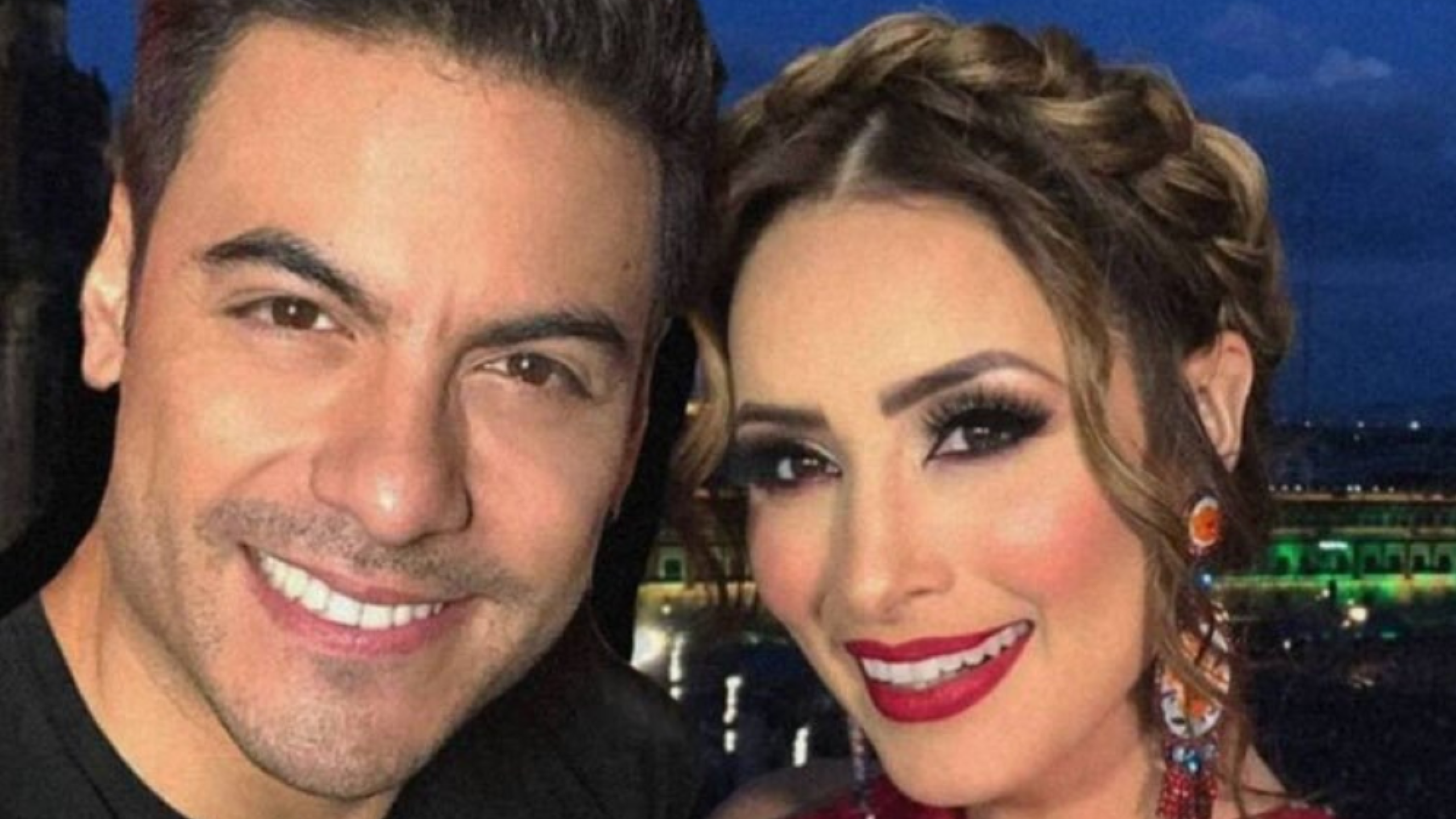 Carlos Rivera y Cynthia Rodríguez