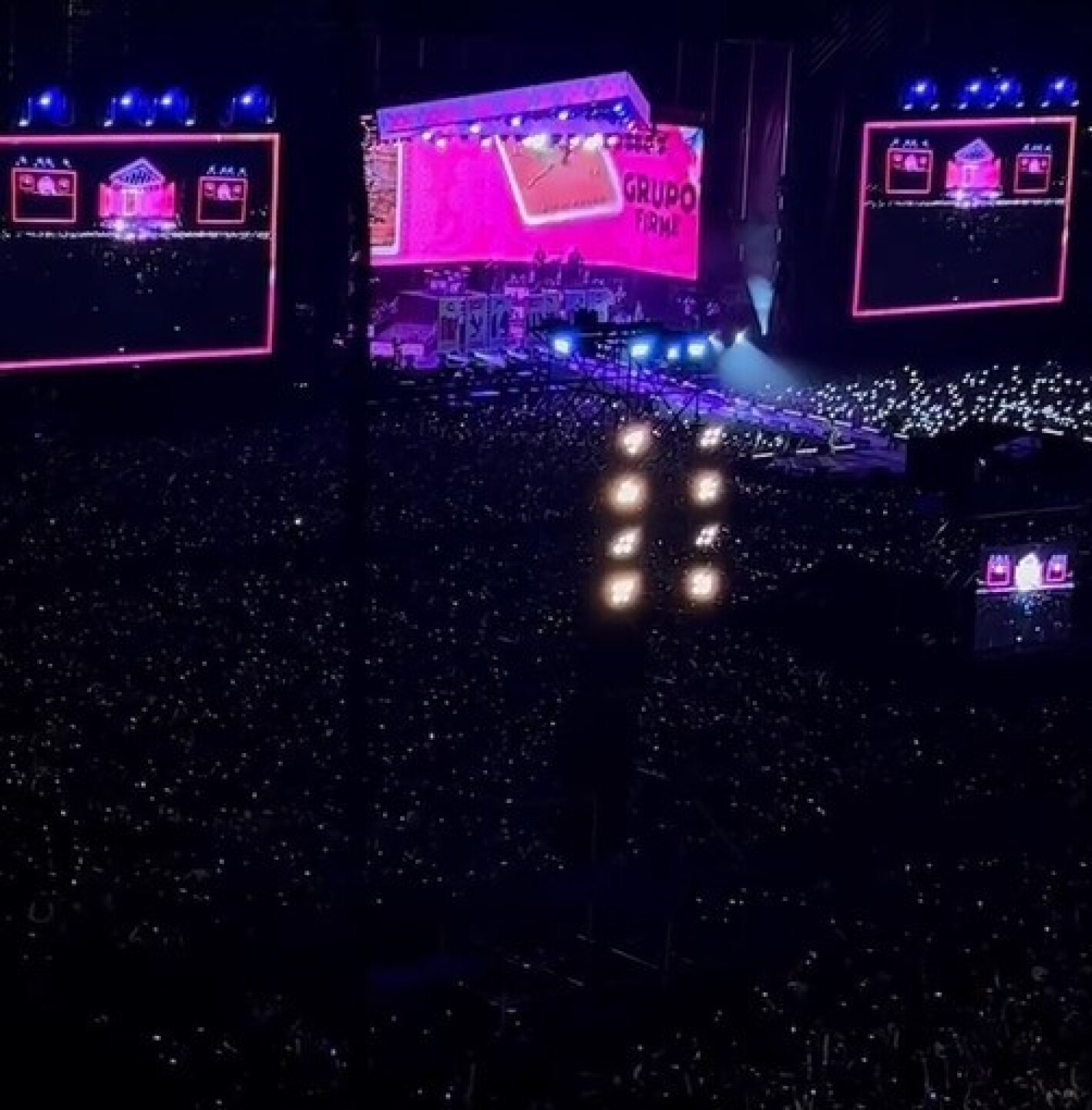 Eduin Caz se siente decepcionado de los mexicanos tras su concierto en el Zócalo