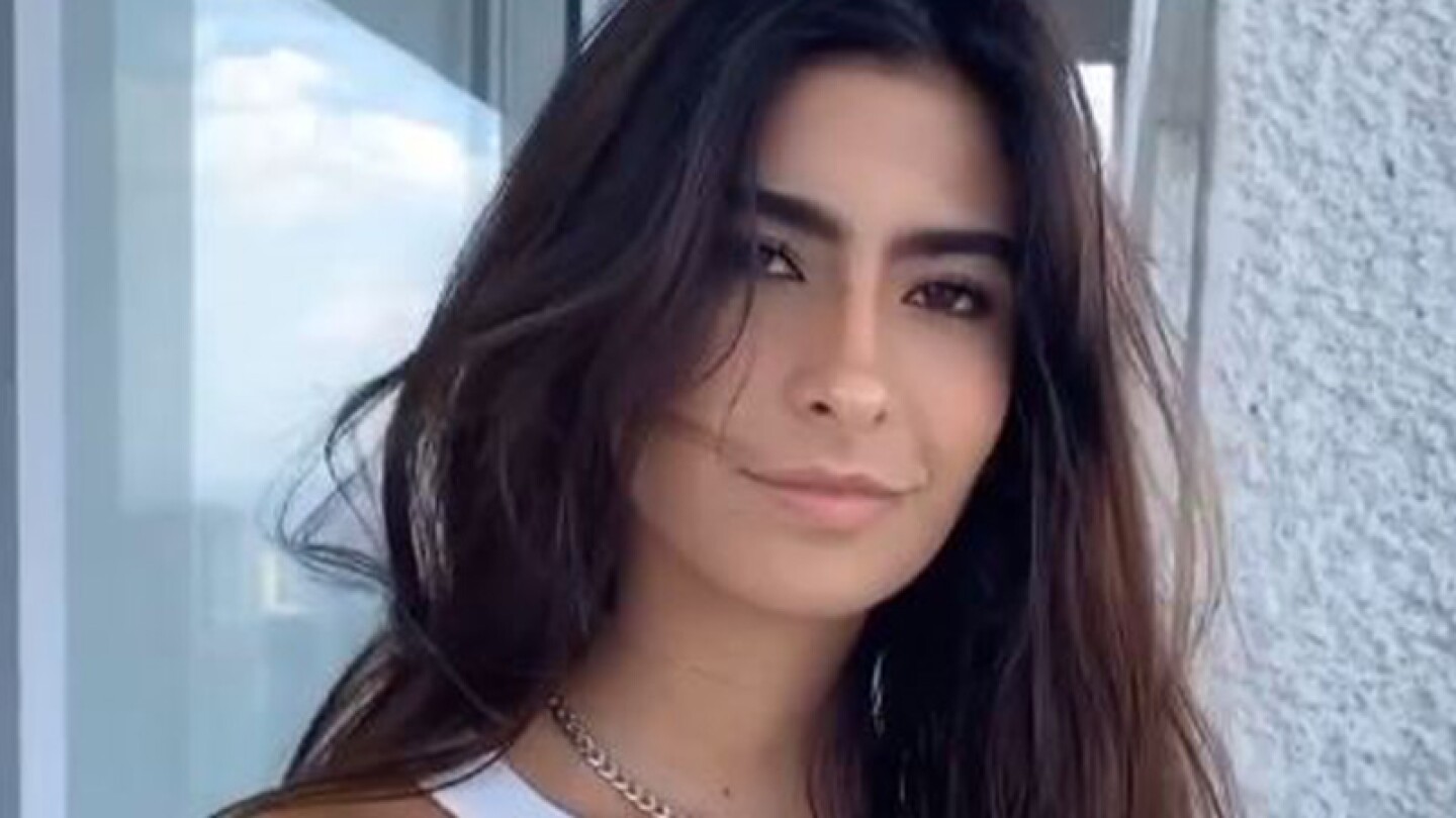Paola Ramones.