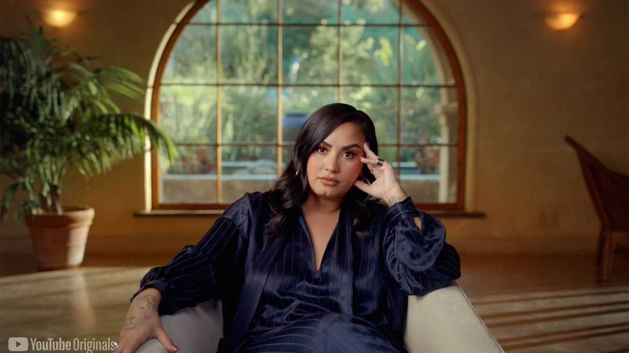 demi lovato revela abuso en su sobredosis y en su adolescencia