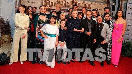 Poncho Herrera, Damián Alcázar y Joaquín Cosío asisten a la premier de ¡Que viva México!