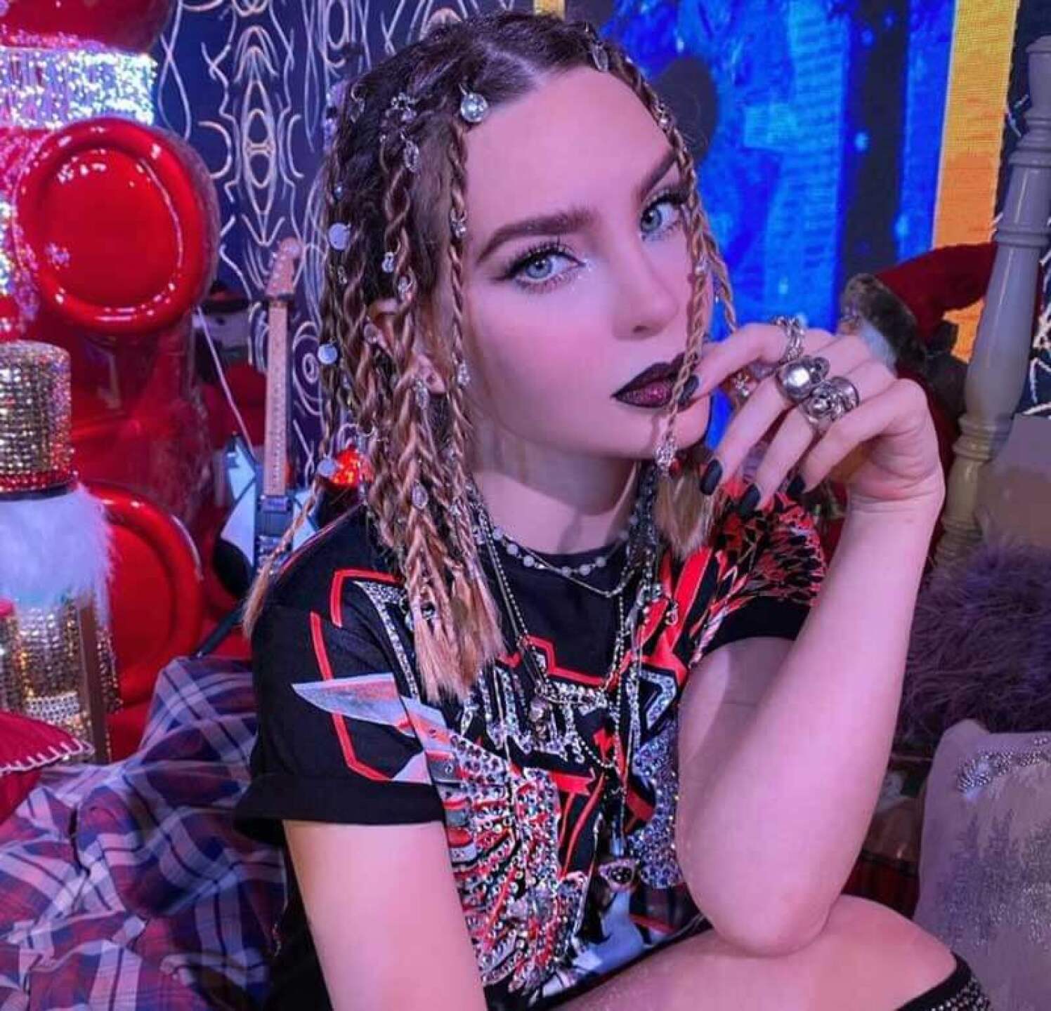 Belinda mostró su espectacular figura