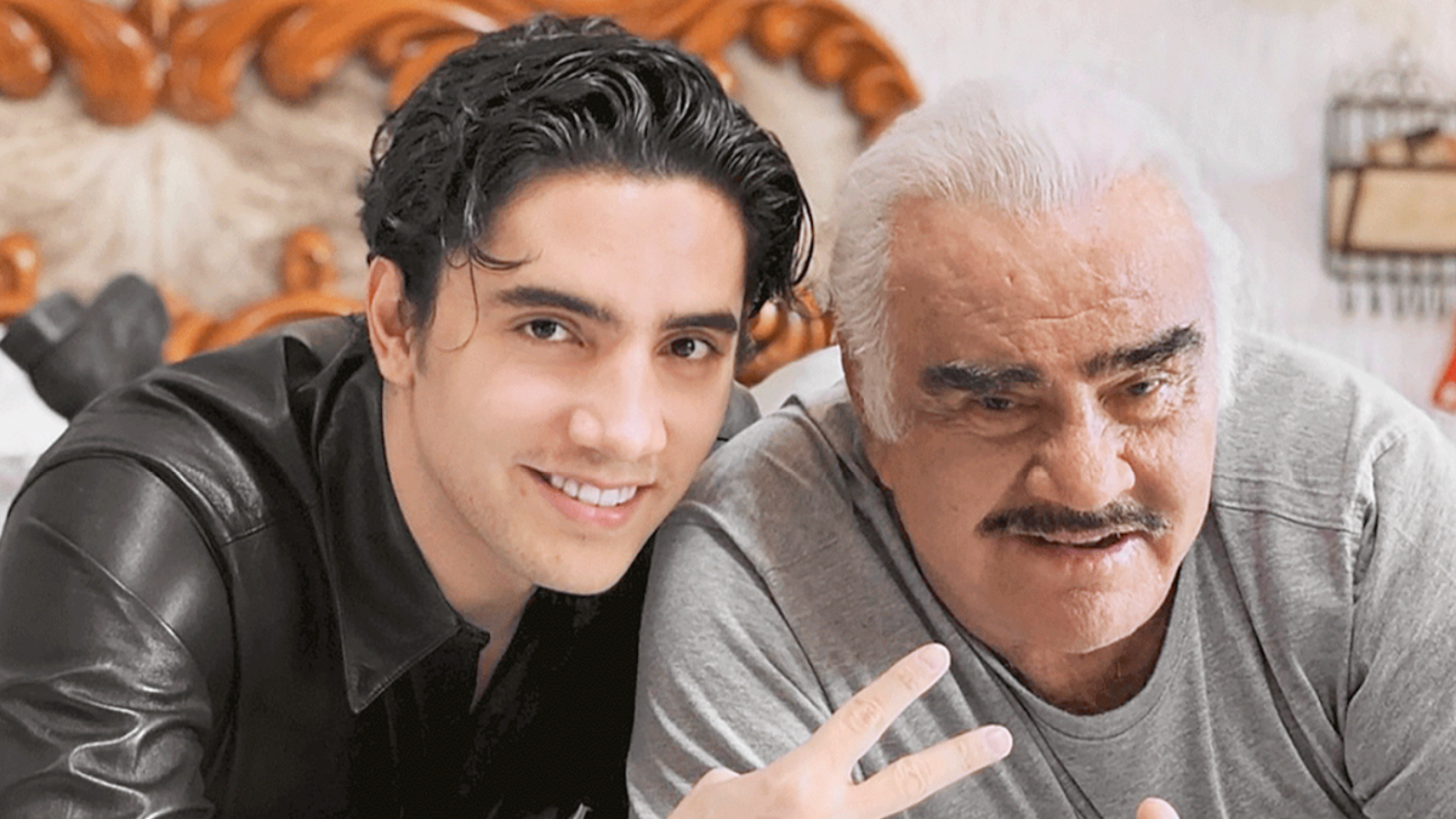Álex Fernández y su abuelo Vicente Fernández