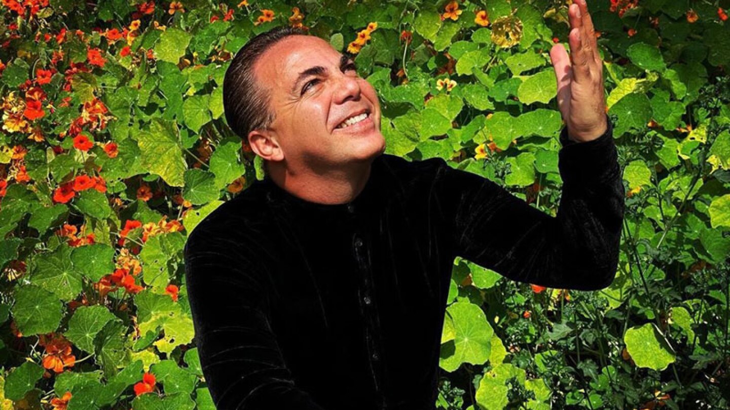 cristian castro abuela socorro 