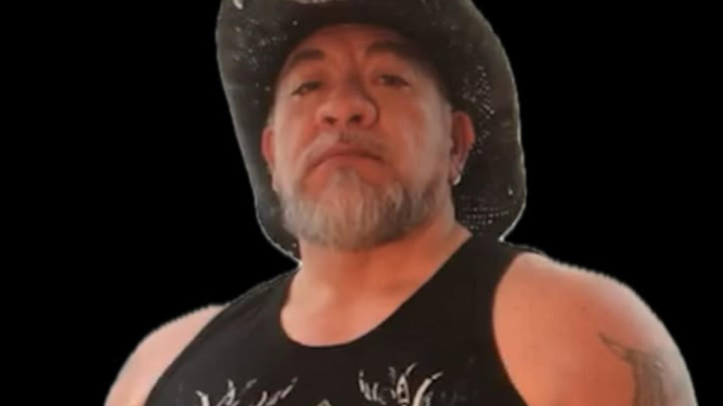 Karlo Trejo, hijo de Carlos Trejo, se va a casar con su novio