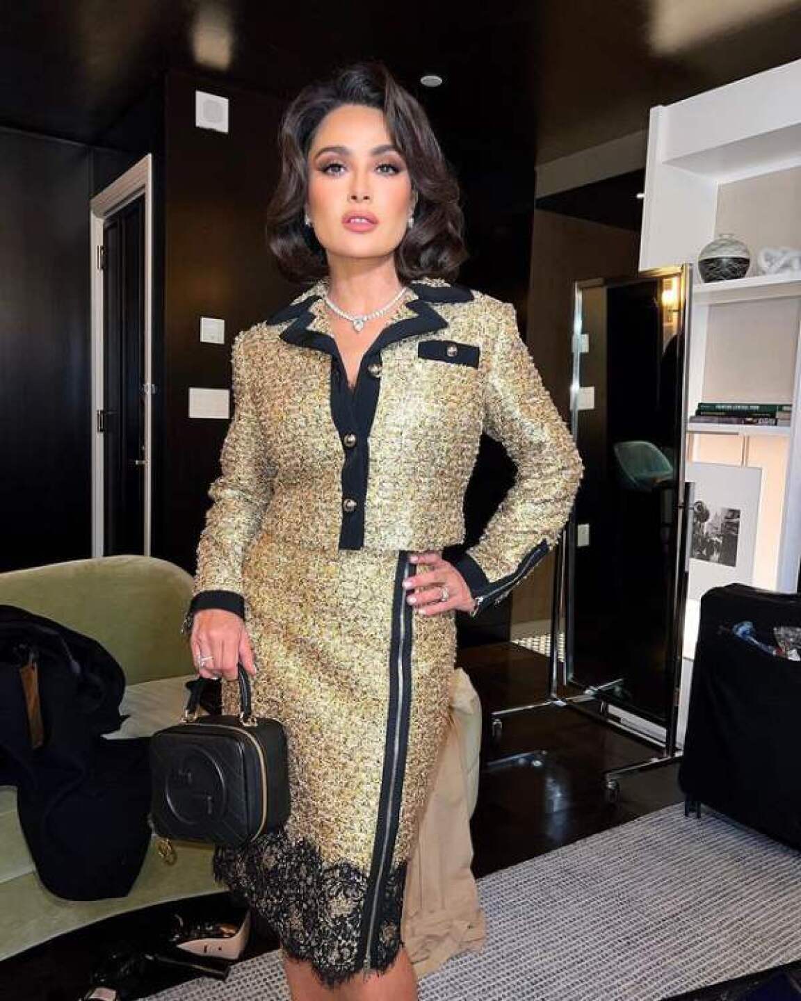 Salma Hayek inspiración Jackie O 2023 para redes sociales