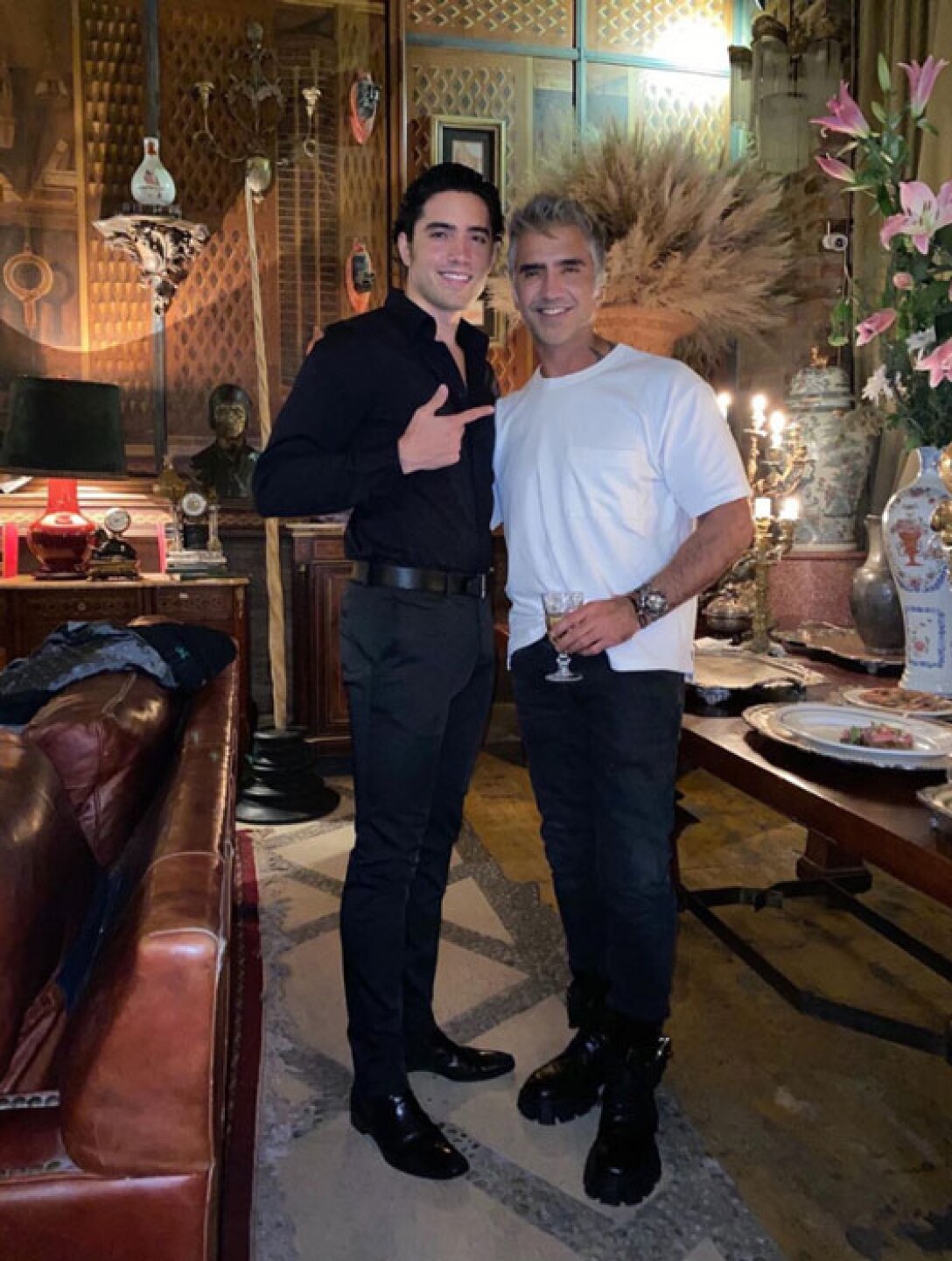 Alex Fernández defiende a su papá tras polémica por las fotos