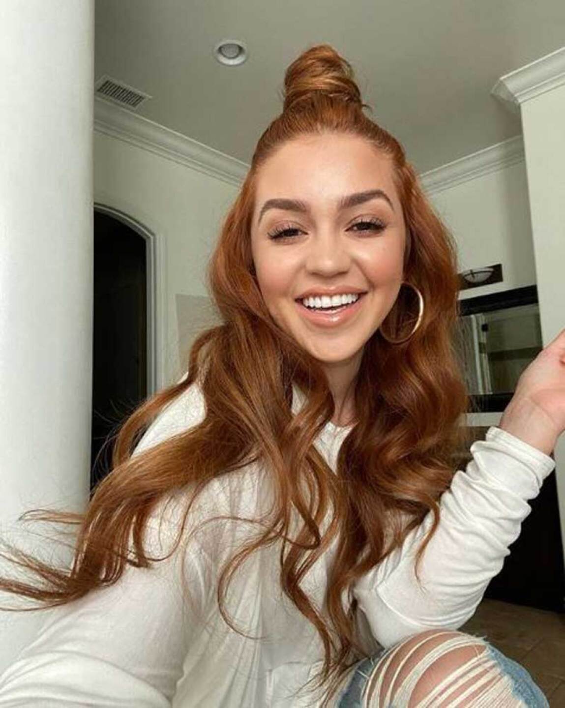 La joven es mexicana.