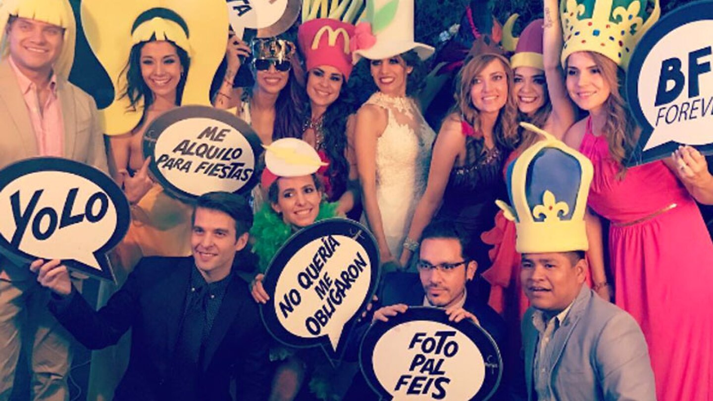 Realizan reencuentro masivo de ex participantes de La Academia en boda de Abyadé