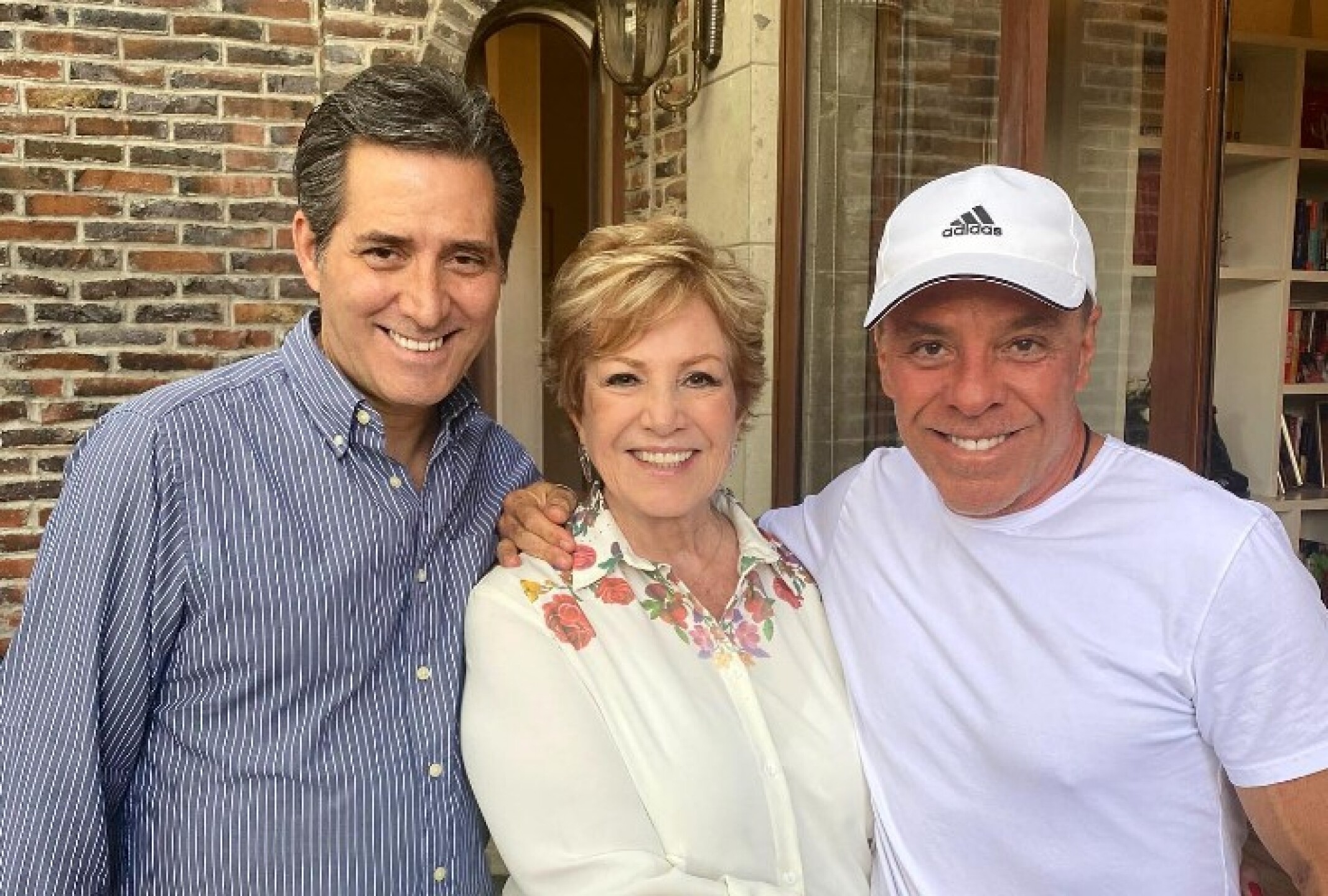 Sherlyn hace llorar a Maxine Woodside al dedicarle un emotivo mensaje por la muerte de su hijo.