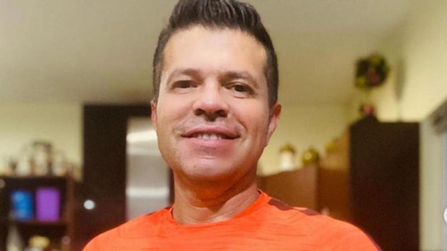 jorge medina critica a sus colegas y da concierto