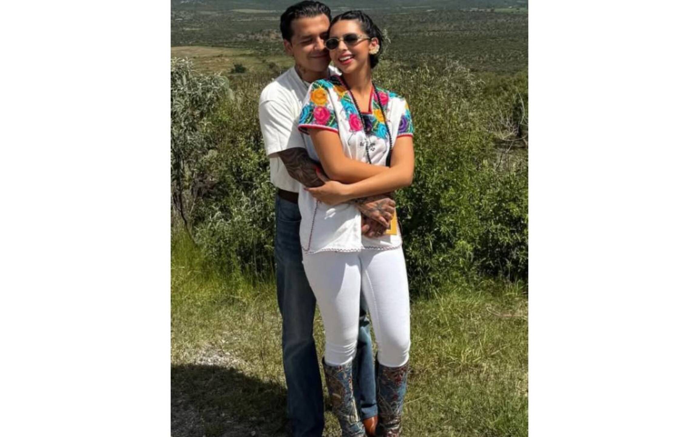 Nodal y Ángela Aguilar