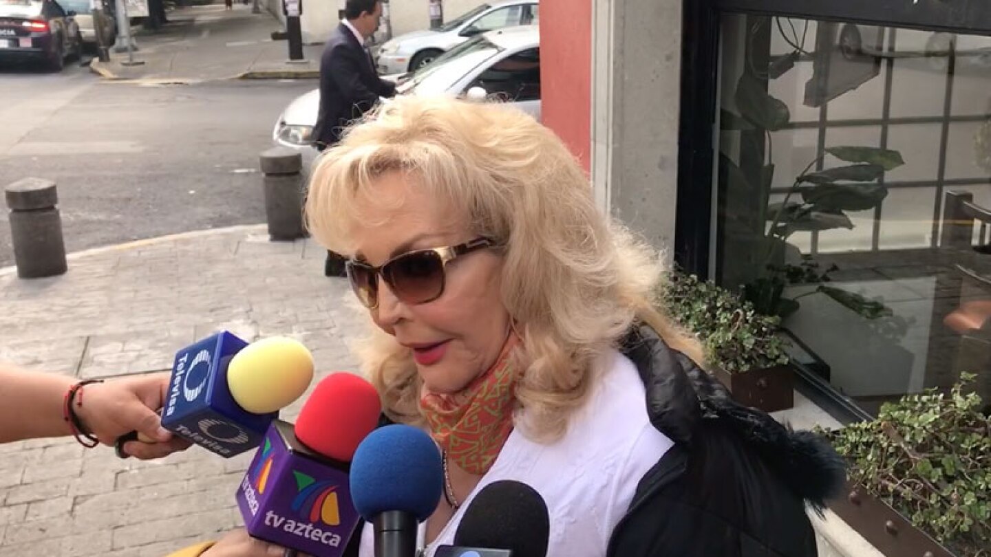 Merle Uribe salió de la audiencia visiblemente afectada, pues sigue sintiendo miedo por su hijo.