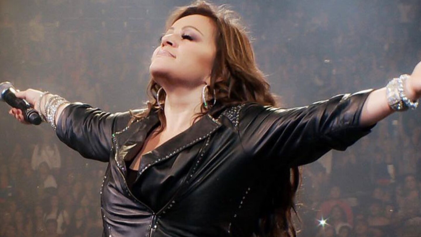 El locutor al fin reveló por qué decidió sacarla a la luz 7 años después de la muerte de la Diva de la Banda.