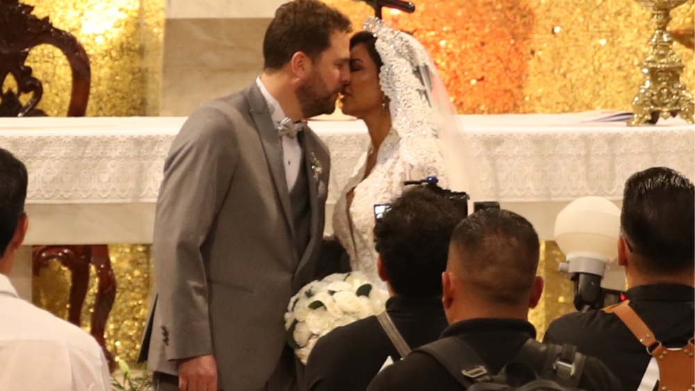 Boda por la iglesia de Aleida Núñez