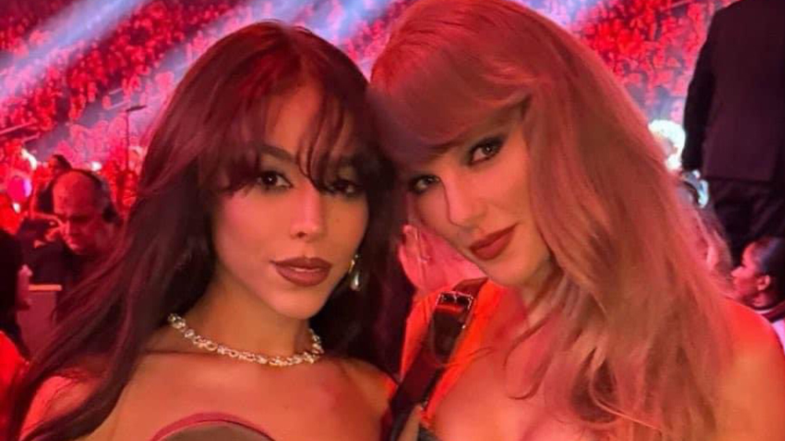 Danna Paola y Taylor Swift