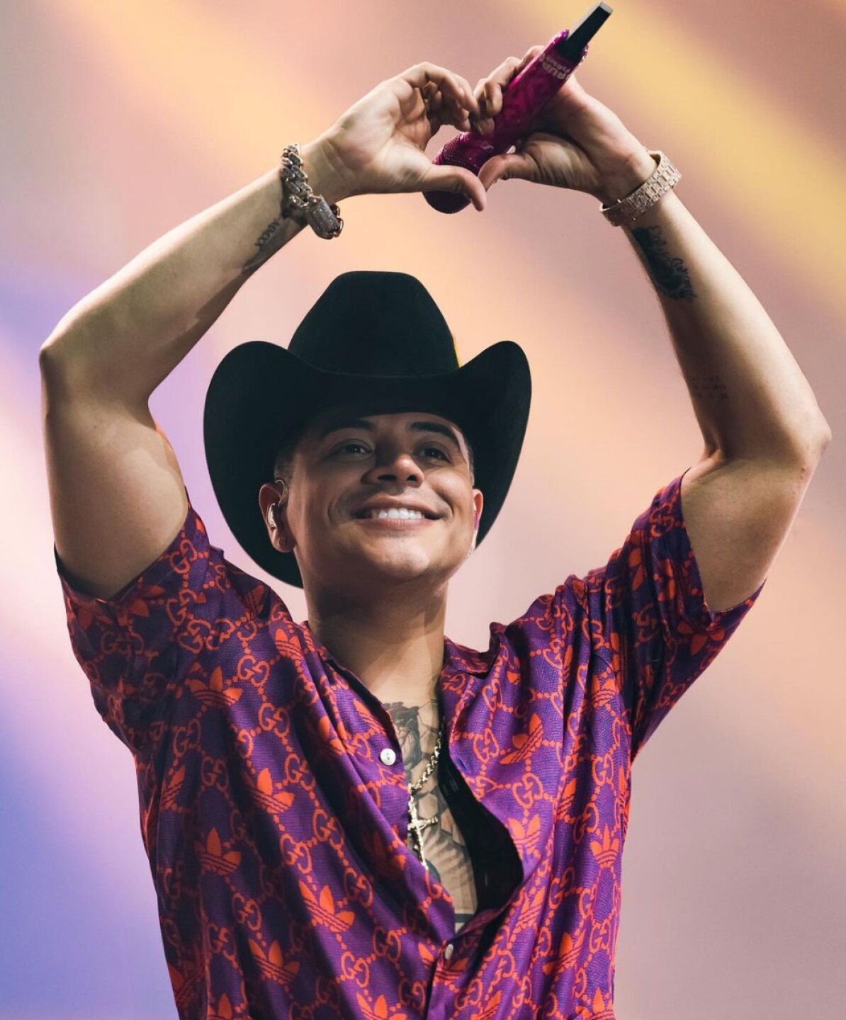 Eduin Caz concierto Grupo Firme