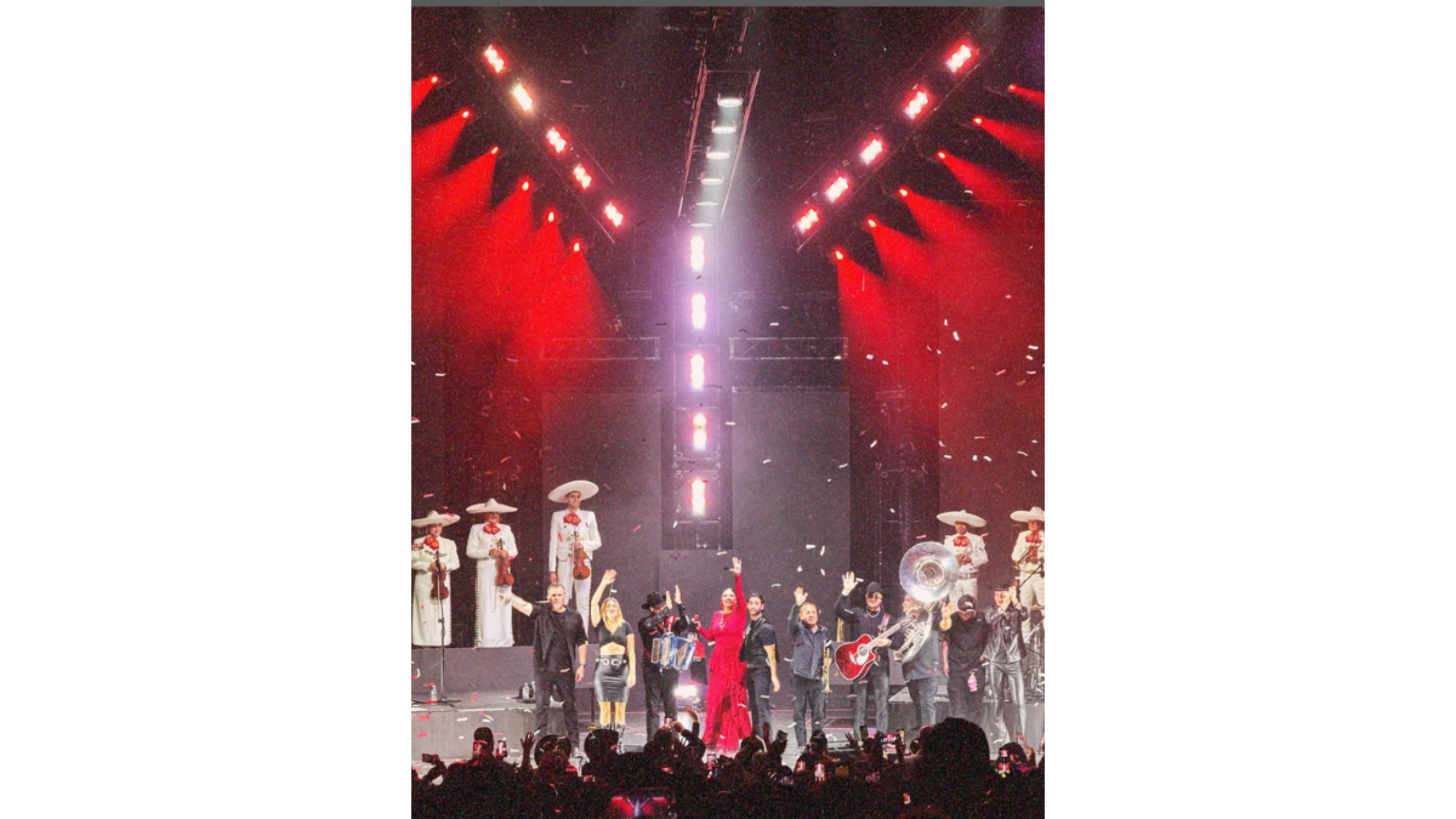 Yuridia en concierto