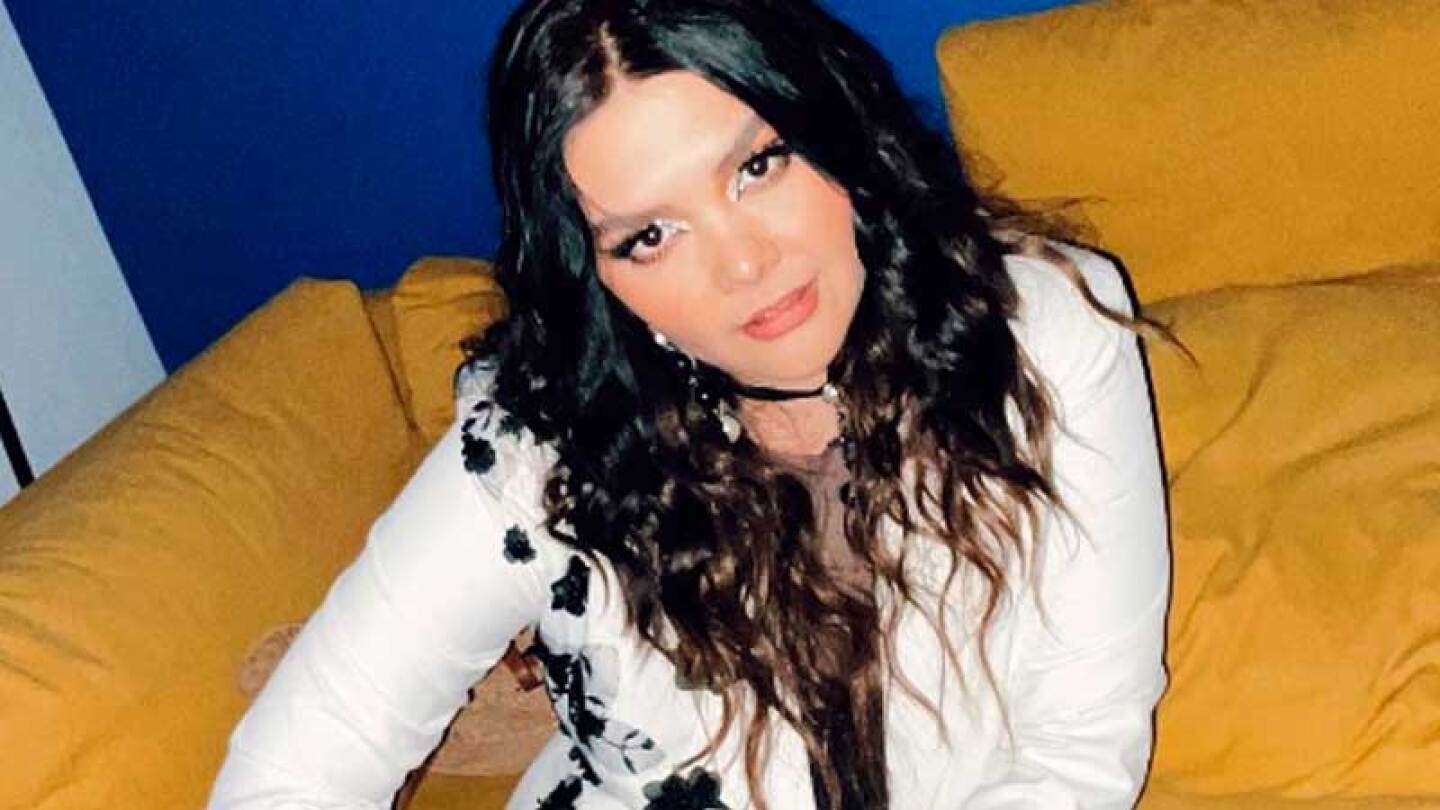 Yuridia aconseja a sus fans arrastrar a sus parejas si les son infieles