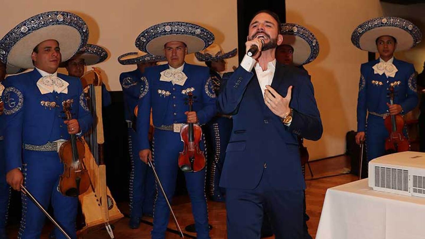 Se dijo que Jas le puso el cuerno a Juan Gabriel.