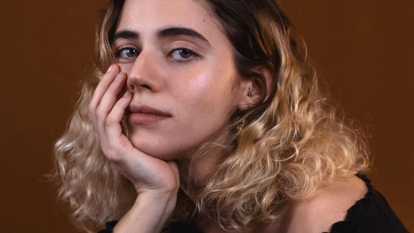 Tessa IA  hija Nailea Norvind rumores romance con muje