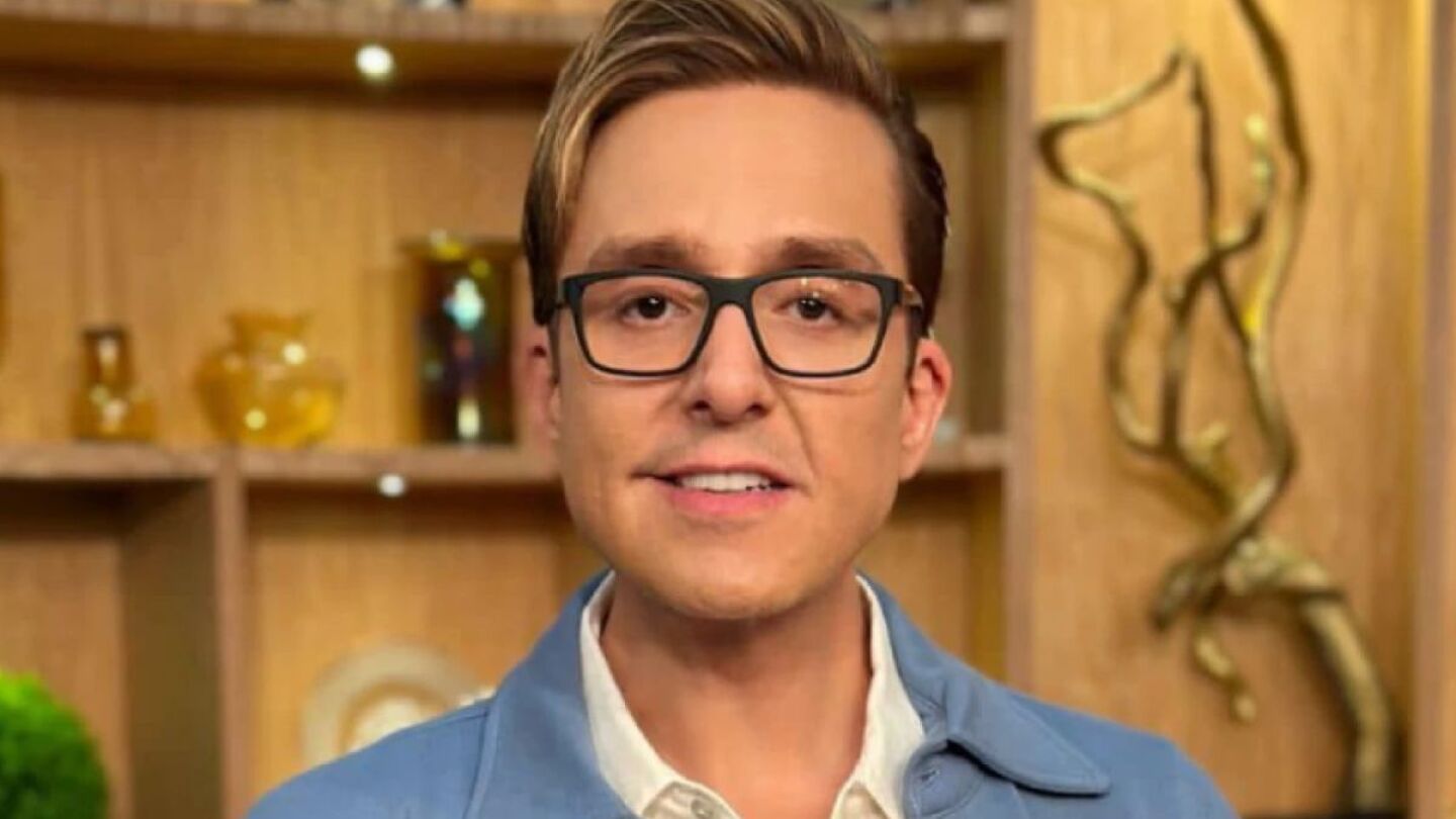 Daniel Bisogno es captado en el cine tras estar delicado de salud