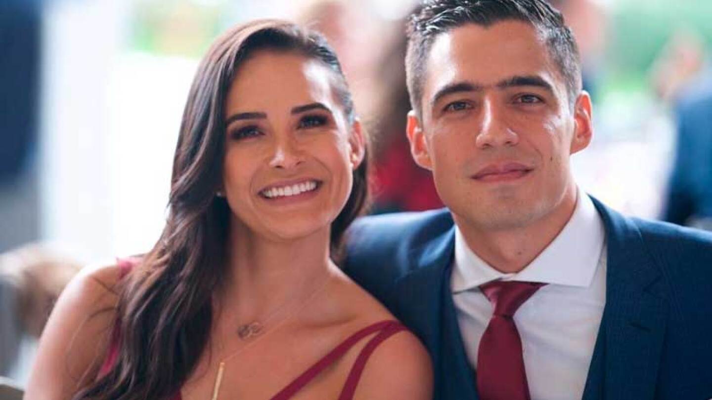 Andrés Vaca y Gina Holguín le da la bienvenida a su primer hijo