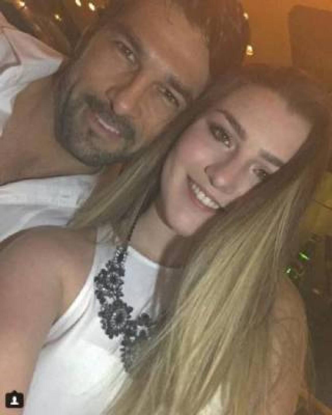 Arturo Carmona y su hija