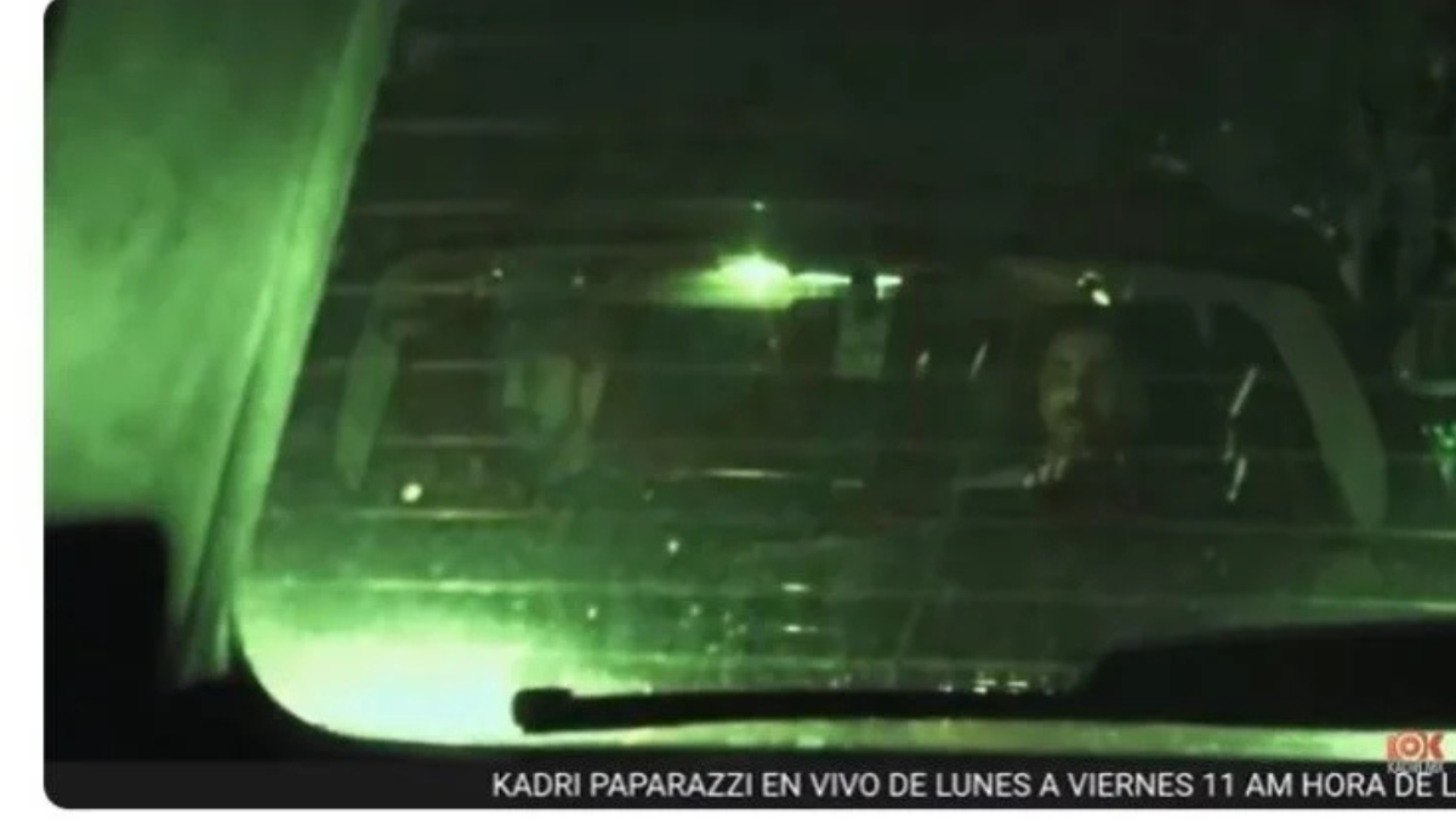 Captan a Ariel Miramontes con un misterioso hombre