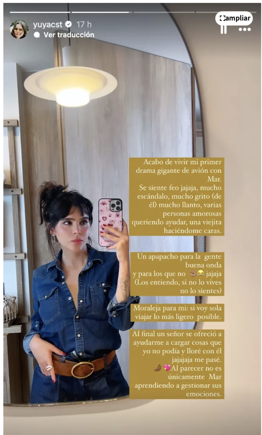 Yuya responde a pasajeros del avión