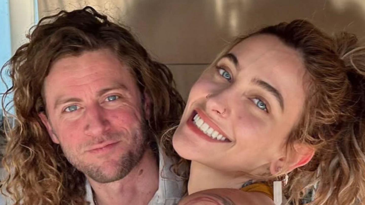 Paris Jackson se compromete