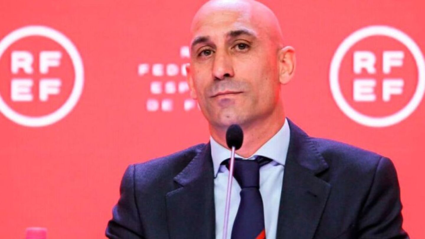 Luis Rubiales dejará su cargo