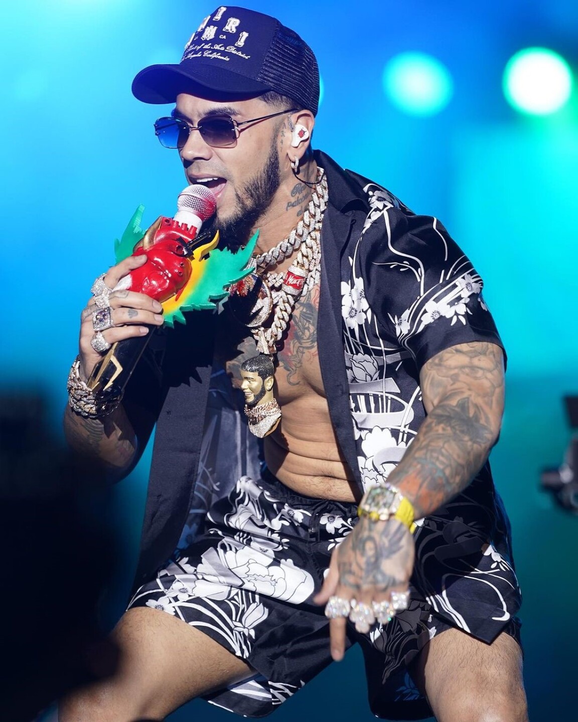 Anuel AA estalla contra fan