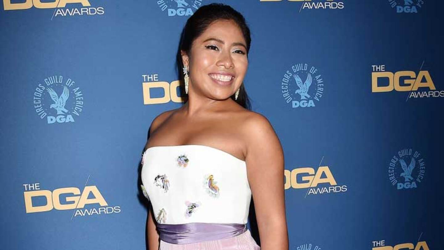 Yalitza Aparicio reaparace tras humillación e ignora a sus fans.