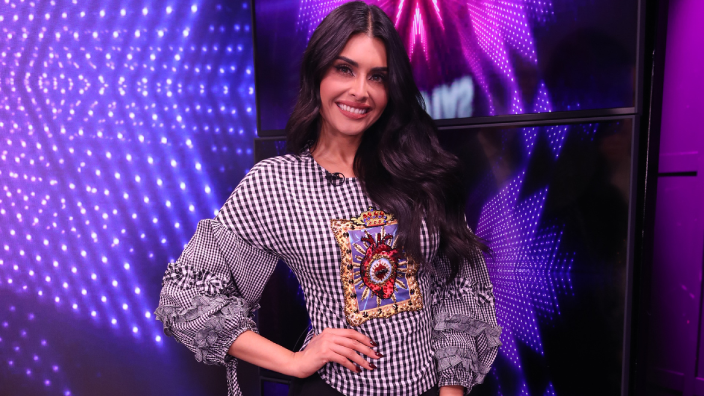 Kristal Silva en el mitangrit de TVNotas