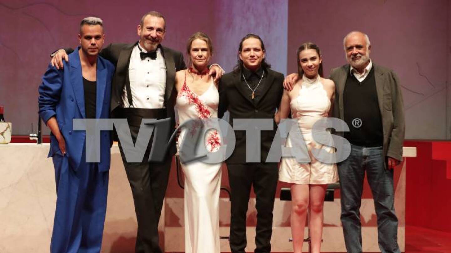 Nailea Norvind y la hija de Jesús Ochoa estrenan impactante obra