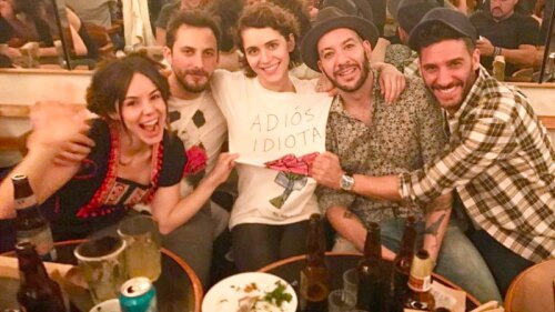 Todo el elenco celebró su salida del proyecto.