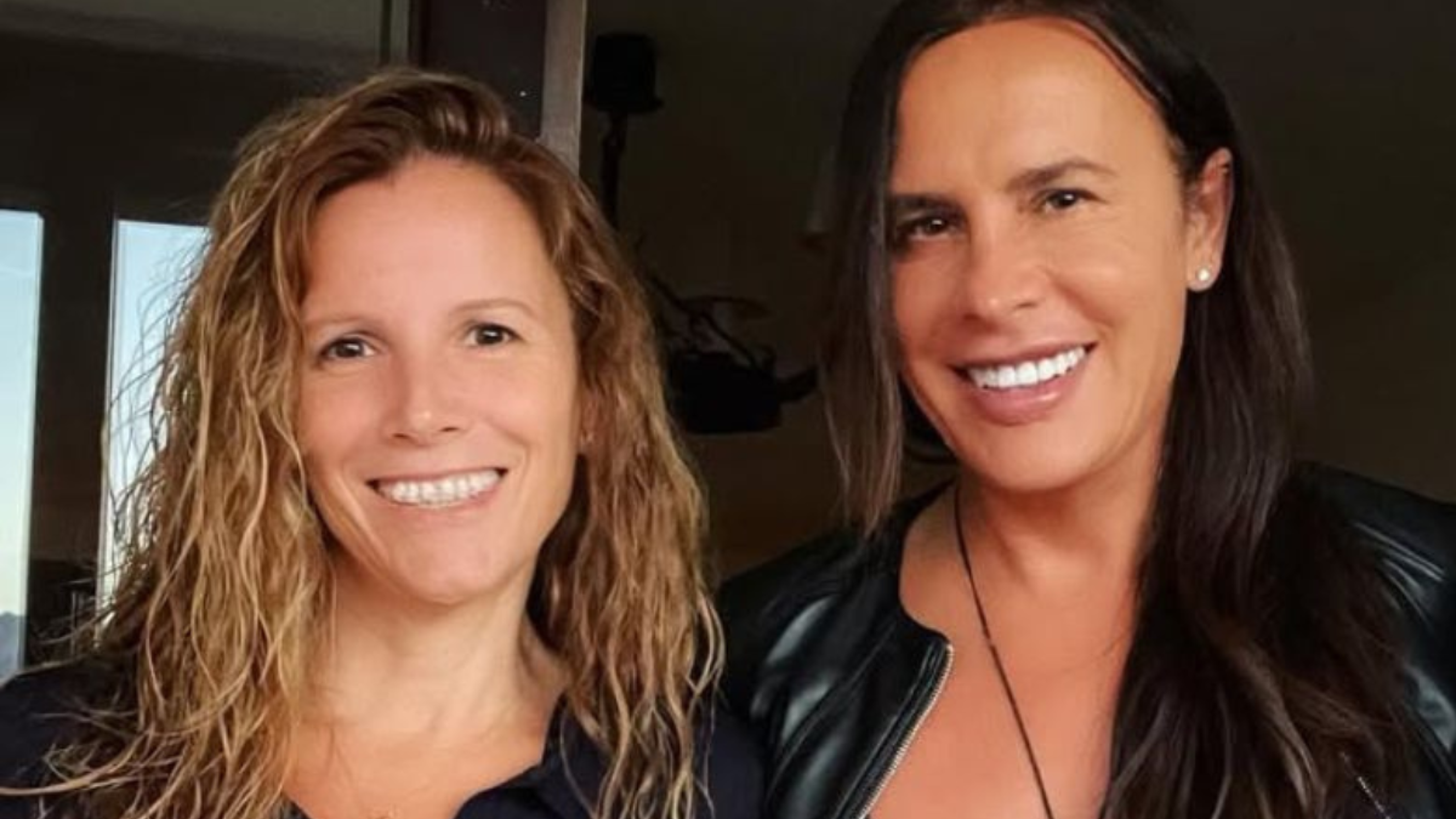 Karla Sofía Gascon y su esposa