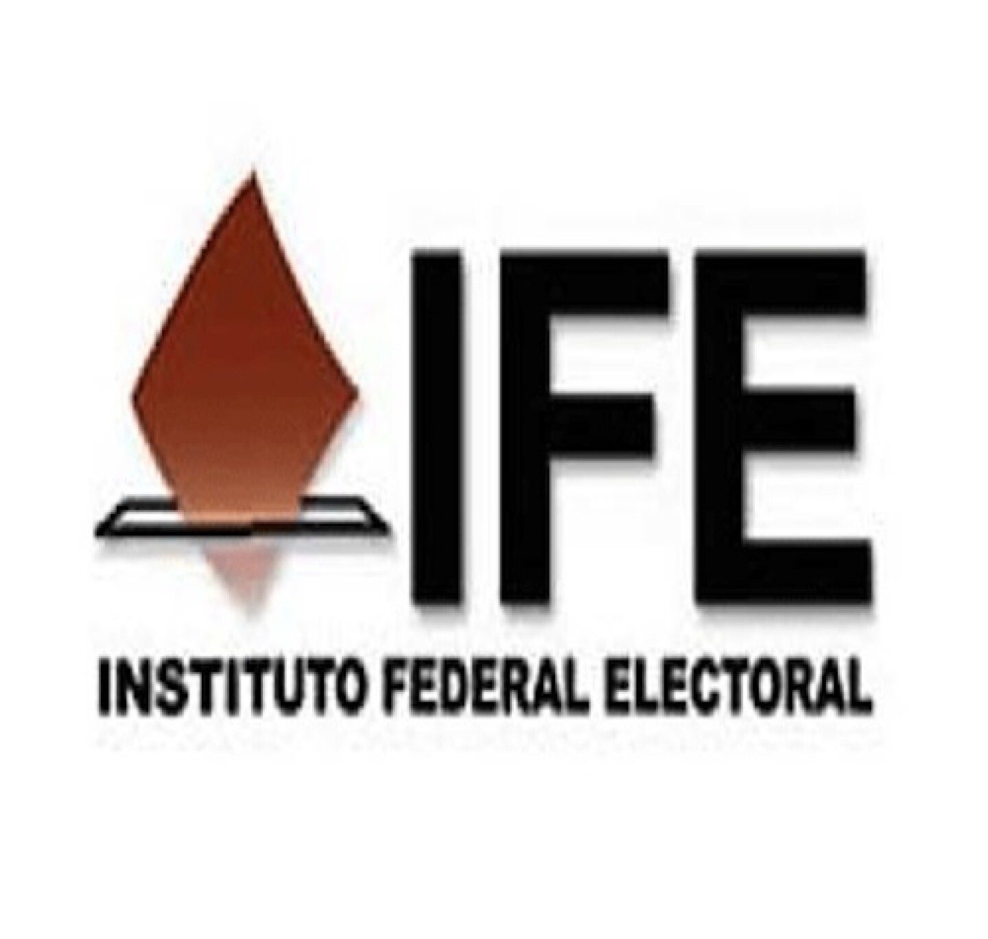 La campaña inició con la frase 'Haz patria, registra a un chilango'. Foto: Especial