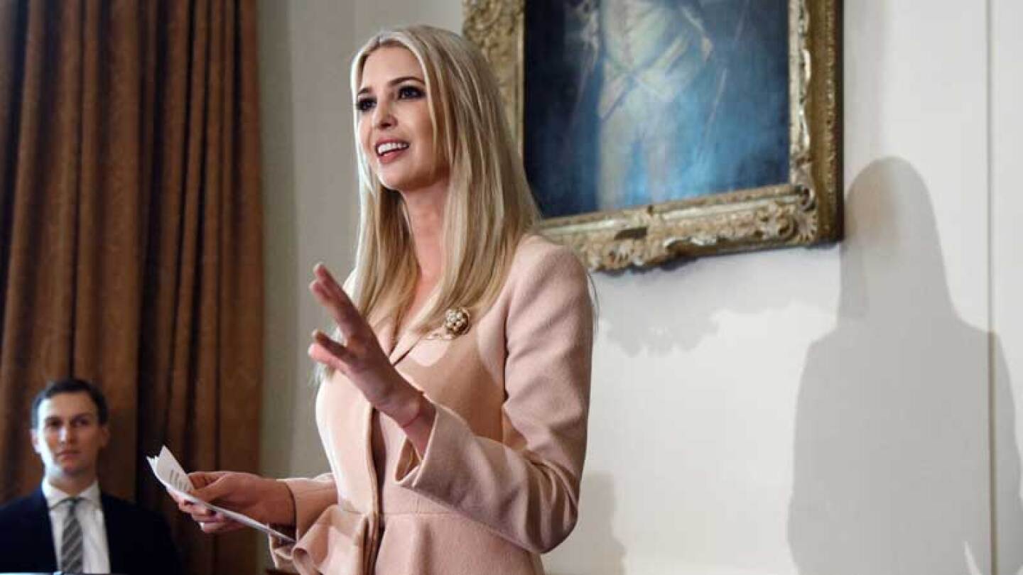Tras asistir a la ceremonia, la asesora de la Casa Blanca dirigió unas palabras al Presidente entrante y su esposa.