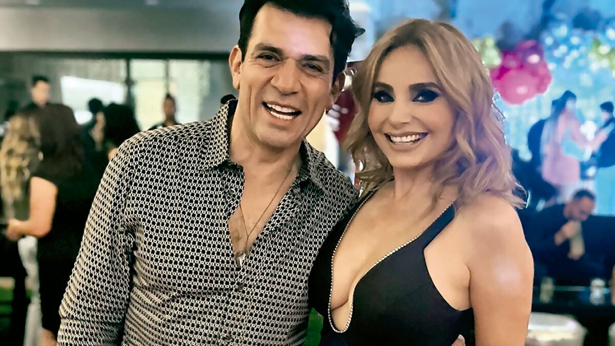 Elizabeth 脕lvarez trae checadito a Jorge Salinas luego de su desliz con la nutri贸loga, 驴t贸xicos?