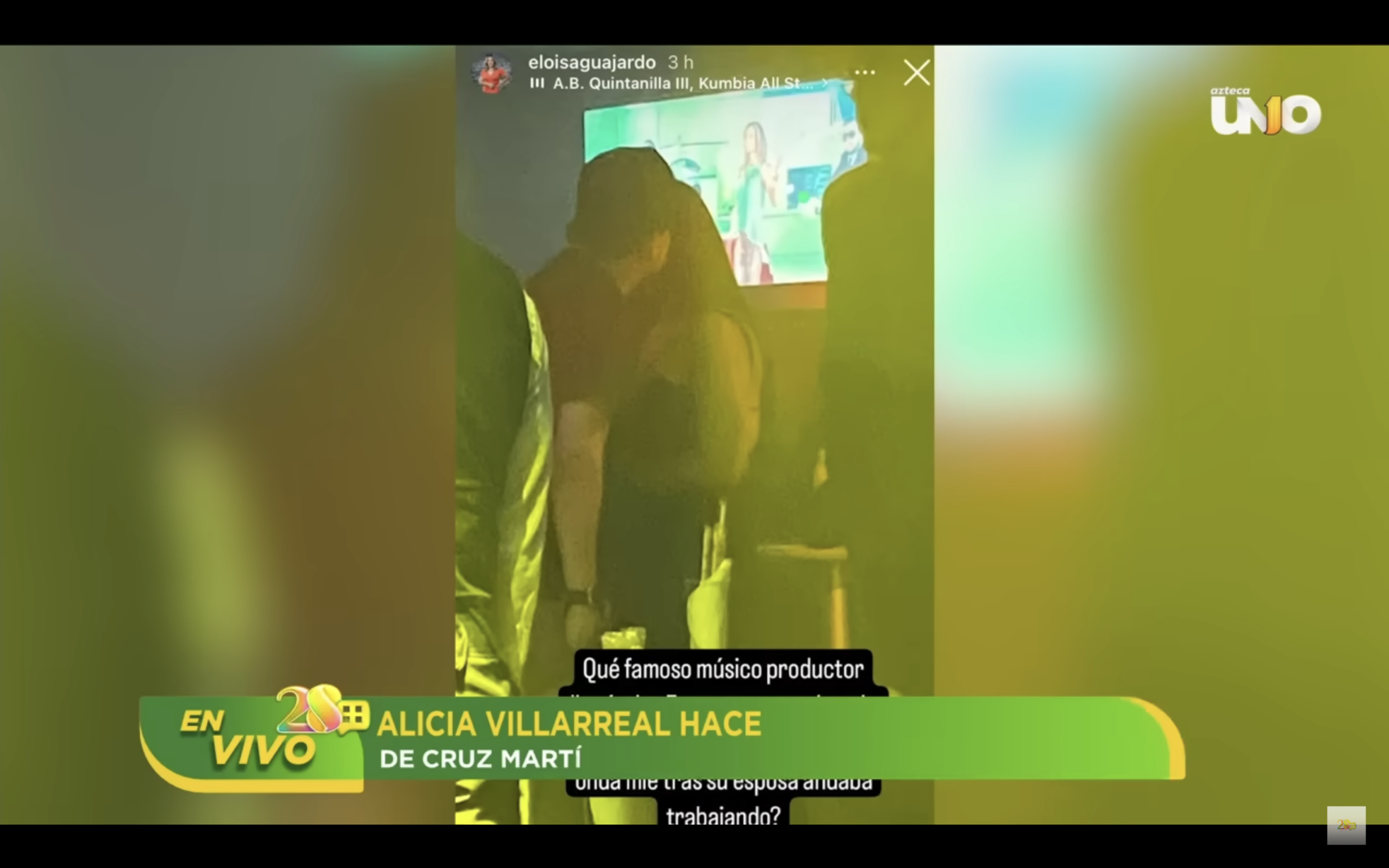 Cruz Martínez con otra mujer