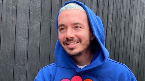 J Balvin es criticado por supuestamente maltratar a su perro