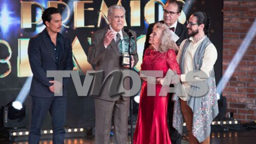 Erick del Castillo Premios Bravo