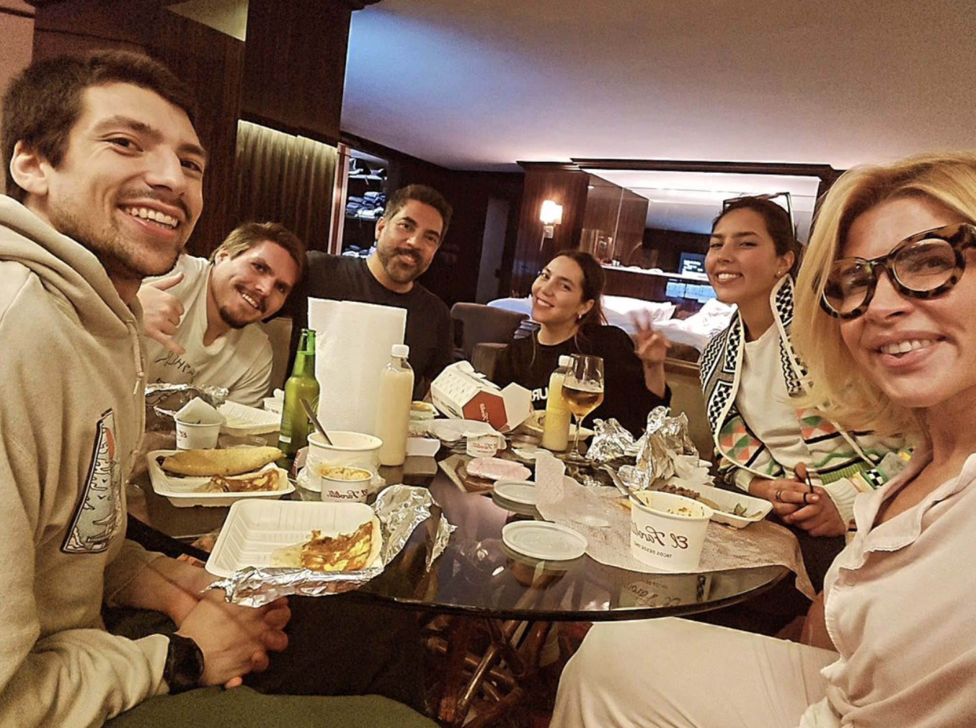 Frida Sofía con su familia en México