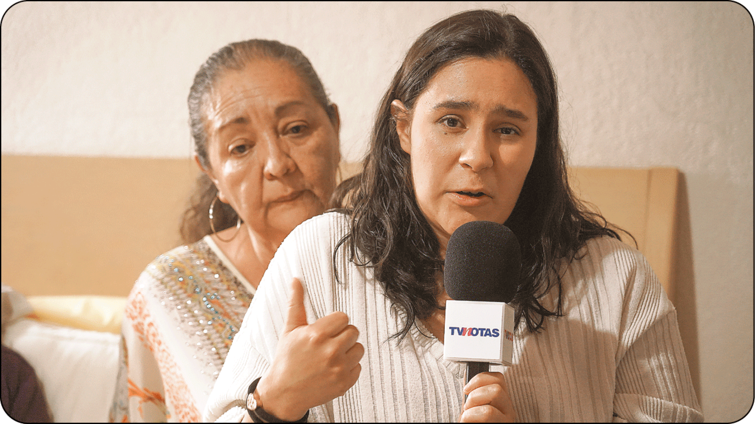 Charly Lópe y su madre